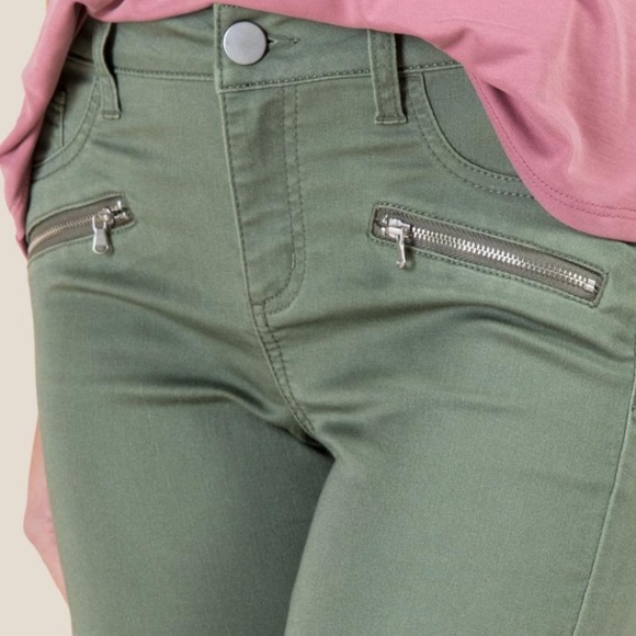 ⚠️SOLD⚠️ Olive Moto Jeans - Picture 2 of 4